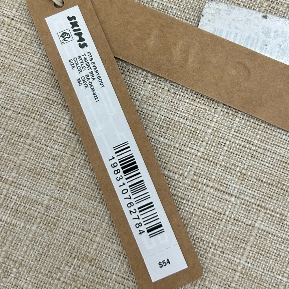 SKIMS Black Bra - Picture 4 of 6